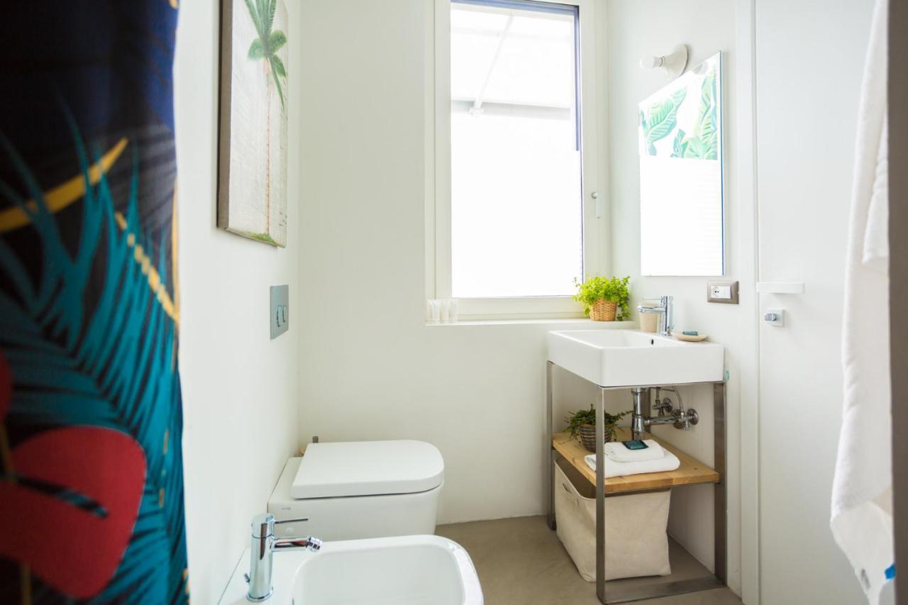Tropical Micro Studio With Terrace And Duomo Views Milán Exterior foto